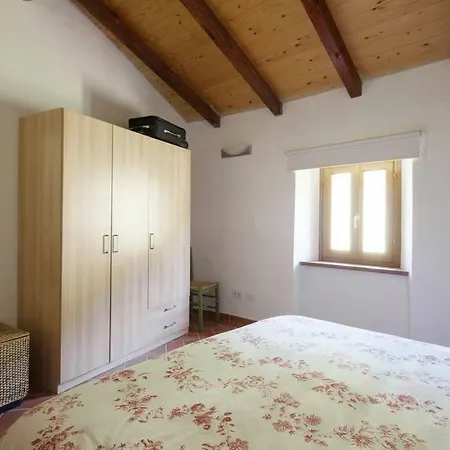 Borgo *