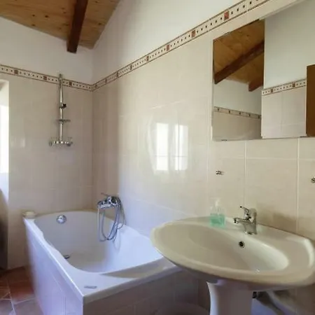 Borgo *
